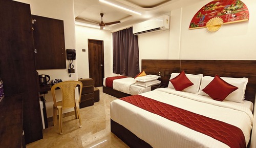 Luxury Triple Room