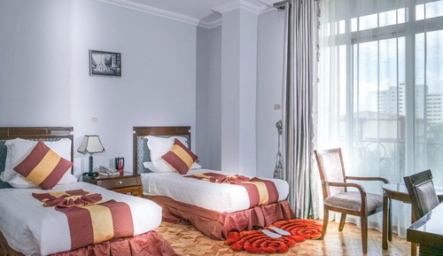 Standard Twin Room, Balcony, City View
