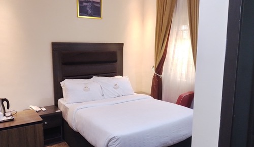 Classic Single Room