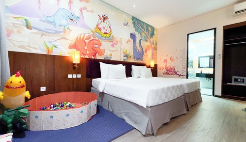 Family Twin Room