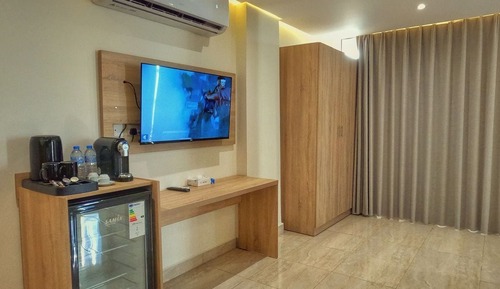 Classic Double Room, City View