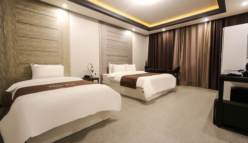 Business Twin Room