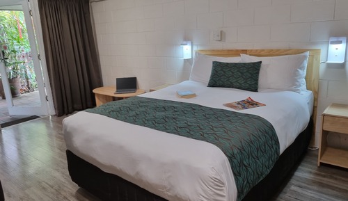 Deluxe Double Room, Garden View