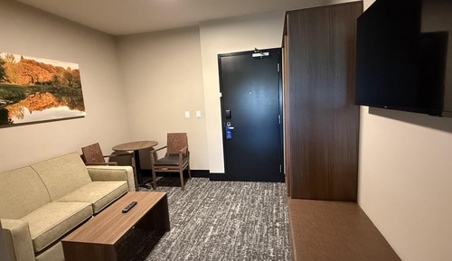 Suite, 2 Queen Beds, Non Smoking (Shower Only;with Single Sofabed)