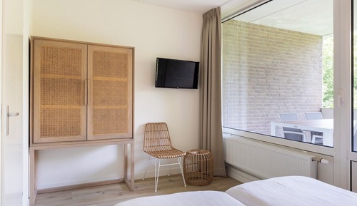 Apartment (Luxe 4B)