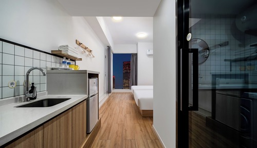 Superior Twin Room, City View
