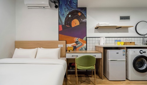 Superior Double Room, City View