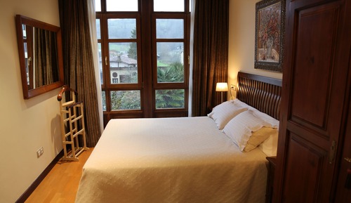 Deluxe Apartment, 2 Bedrooms, Garden View