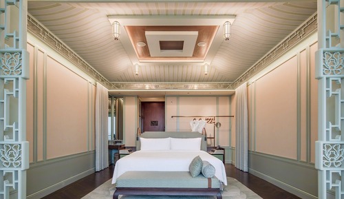 Romance Room, Garden View