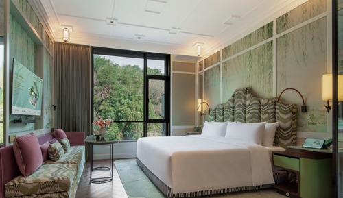 Room, 1 King Bed, Garden View