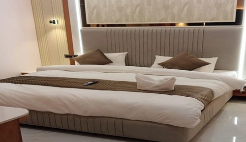 Super Deluxe Room