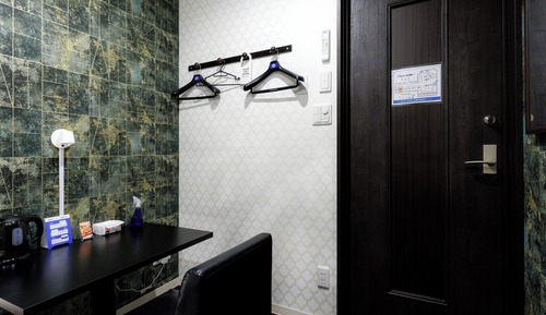 Wide Room, Non Smoking