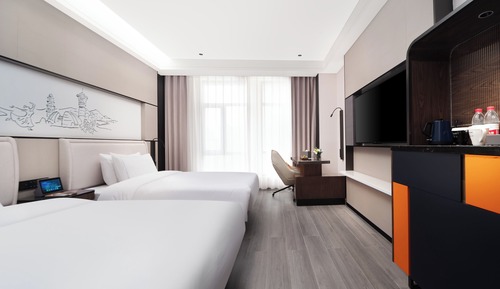 Executive Twin Room, City View