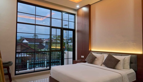 Deluxe Double Room, Balcony, Mountain View
