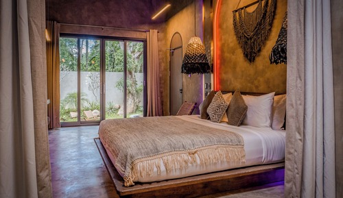 Villa, 1 King Bed, Private Pool, Garden View