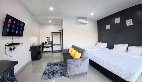 Superior Triple Room, Balcony, Garden View