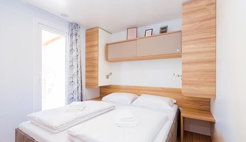 Mobile Home, Garden View