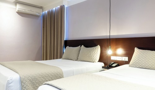 Deluxe Triple Room