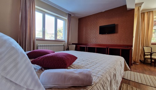 Comfort Quadruple Room, Mountain View