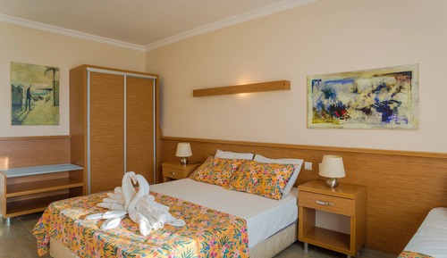 Deluxe Quadruple Room, Sea View