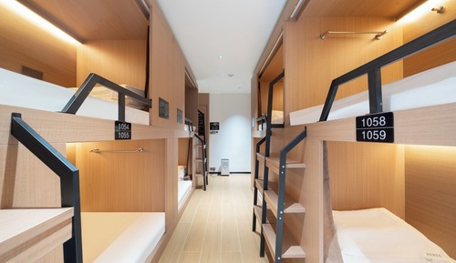 Classic Shared Dormitory, Men only