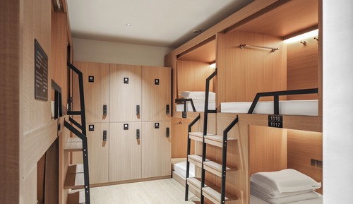 Deluxe Shared Dormitory, Women only