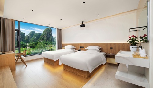 Panoramic Twin Room, Lake View