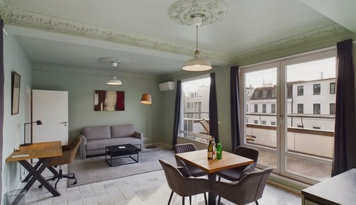 Apartment 6