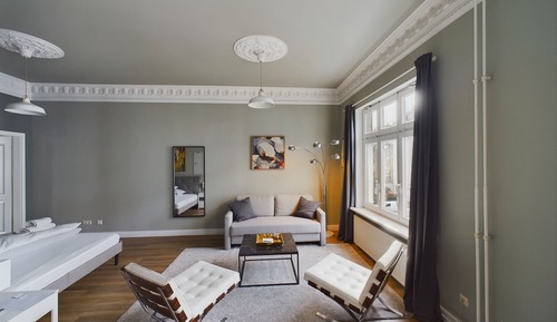 Apartment 4