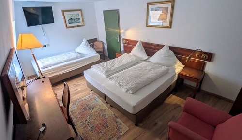 Traditional Triple Room, Private Bathroom