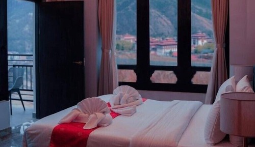 Deluxe Double Room, Balcony, Mountain View