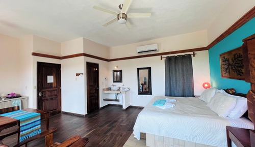 Deluxe Studio, Balcony