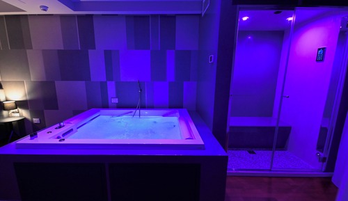 Deluxe Suite, Balcony, City View
