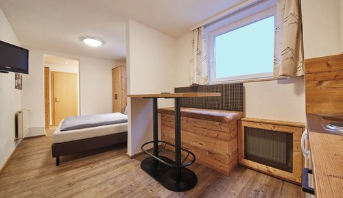 Comfort Studio, 1 Queen Bed, Non Smoking
