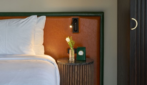 Premier Room, Patio (King)