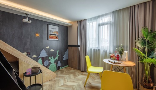 Family Twin Room