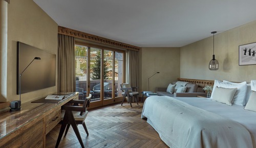 Junior Suite, Balcony, Mountain View