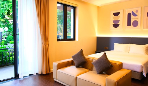 Standard Room, 1 Queen Bed