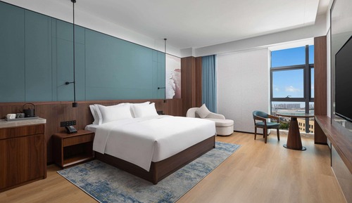 Superior Room, 1 King Bed, Non Smoking
