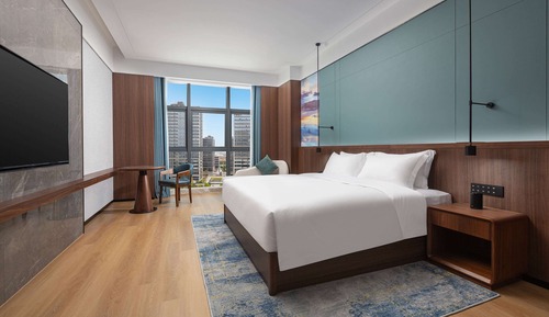 Deluxe Room, 1 King Bed, Non Smoking