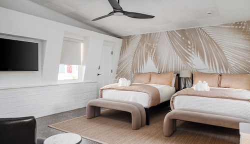Deluxe Double Room, 2 Double Beds, Kitchenette, Courtyard View