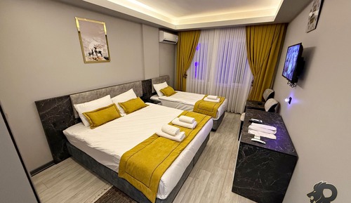 Comfort Triple Room
