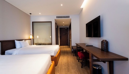 Premium Triple Room, Multiple Beds, Pool View, Sea Facing