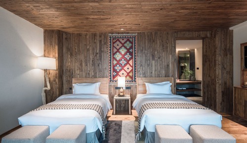 Superior Twin Room, Mountain View