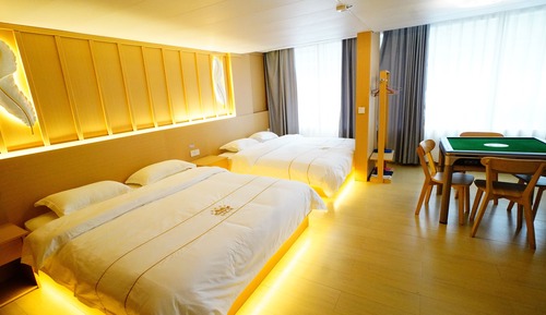 Deluxe Quadruple Room