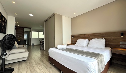 Deluxe Studio, 1 Bedroom, Balcony