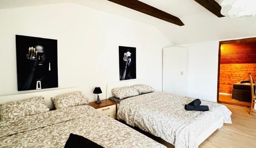 Economy Room