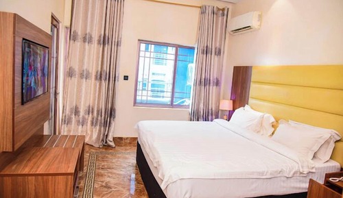 Junior Room, Balcony, City View