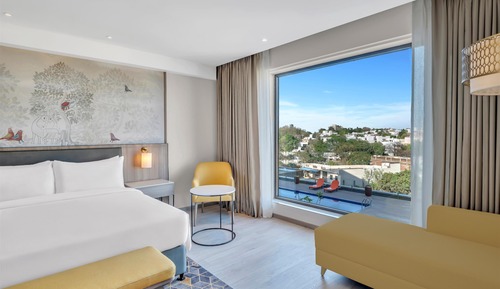 Deluxe Suite, 1 King Bed