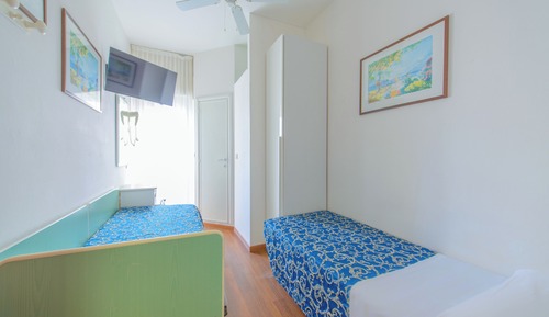 Standard Double Room, 2 Twin Beds, Balcony